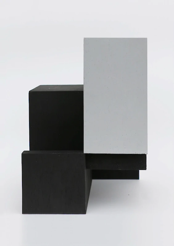 Three-dimensional interpretation